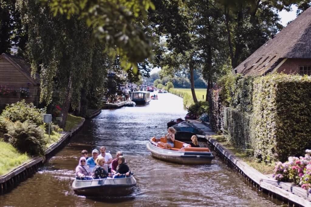 羊角村 Giethoorn 一日遊